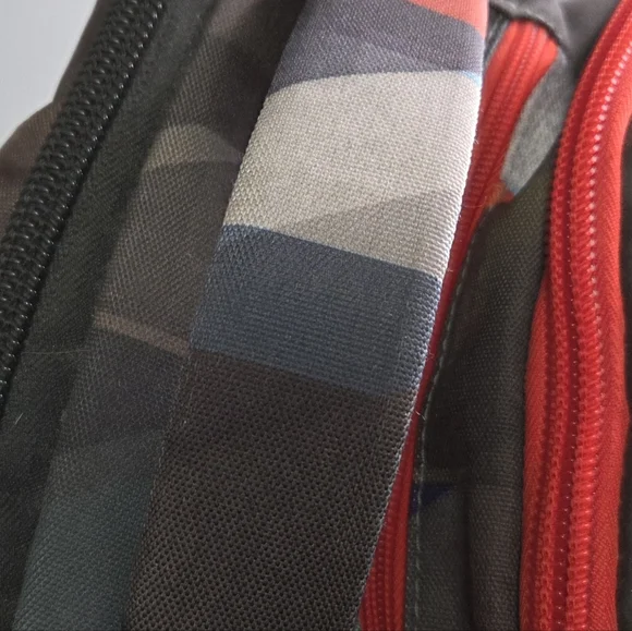 OGIO Urban Large 17” Laptop Backpack Black Spectrometric Multicolor Pattern - Picture 9 of 13